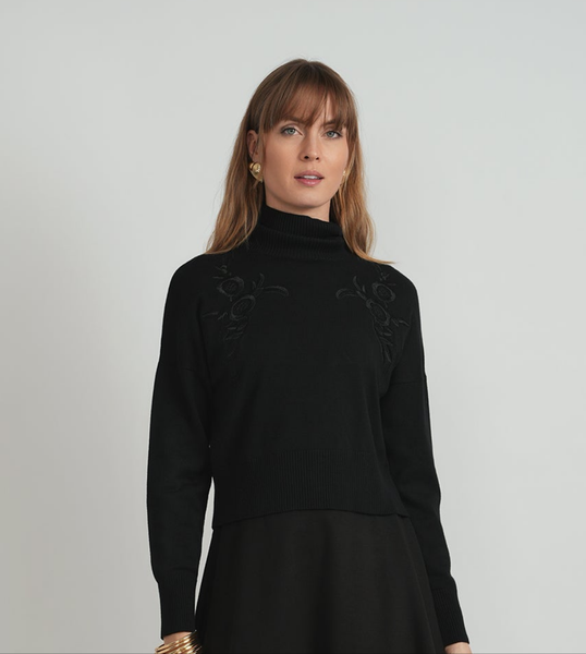 Versatile Corner Flowers Turtleneck