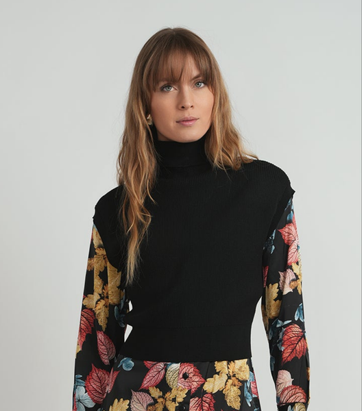 QEW Turtleneck Rib Vest