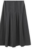 Story Back Kick Pleat Skirt