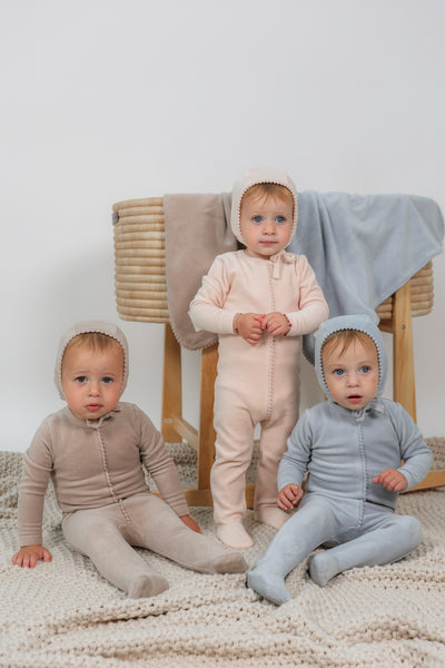 Bebe Bella Velour Pompom Footie w Bonnet