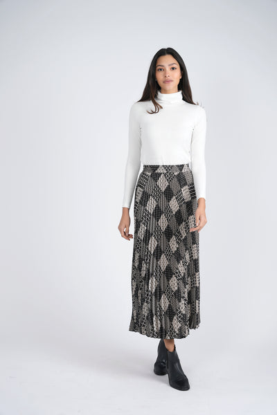 Viva K Abstract Print Pleated Skirt