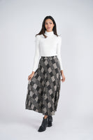 Viva K Abstract Print Pleated Skirt