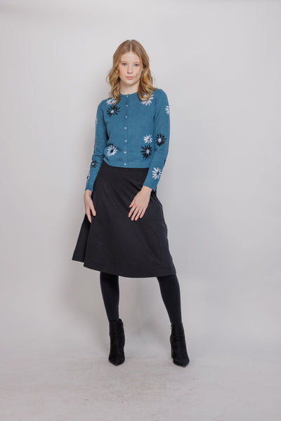 Cable Crewneck Cardigan w Flowers