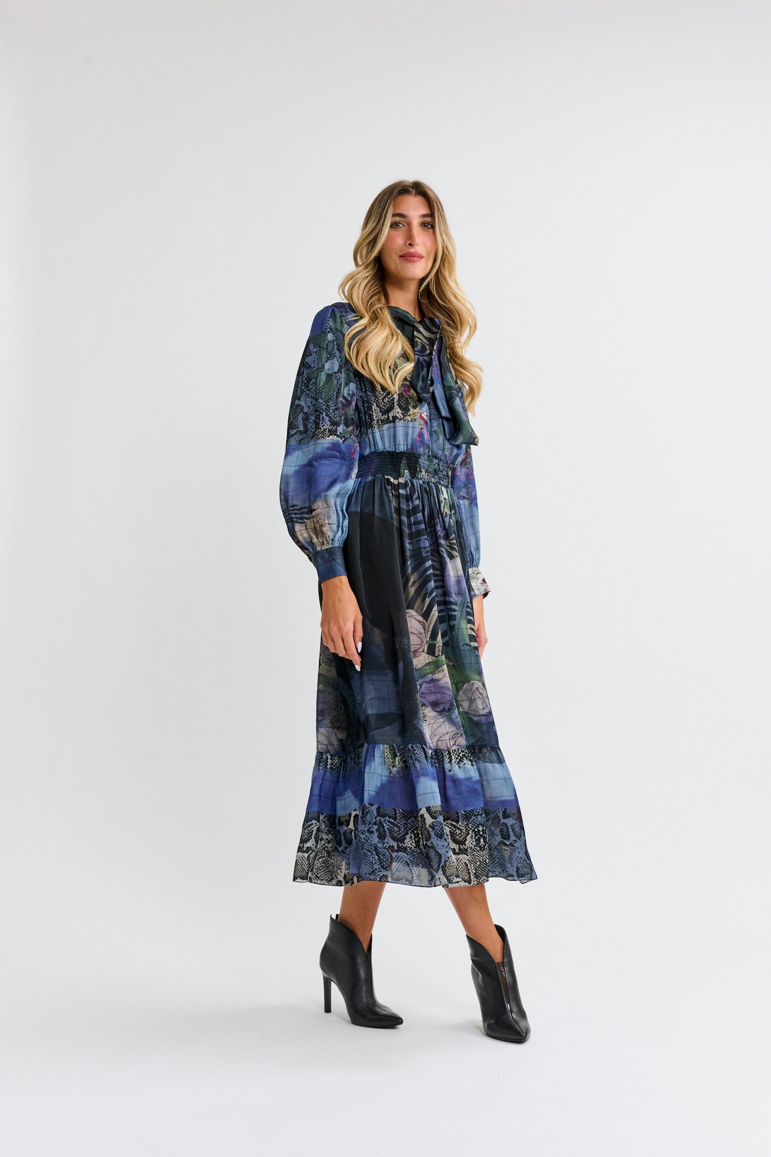 Dresses – Hats to Hose